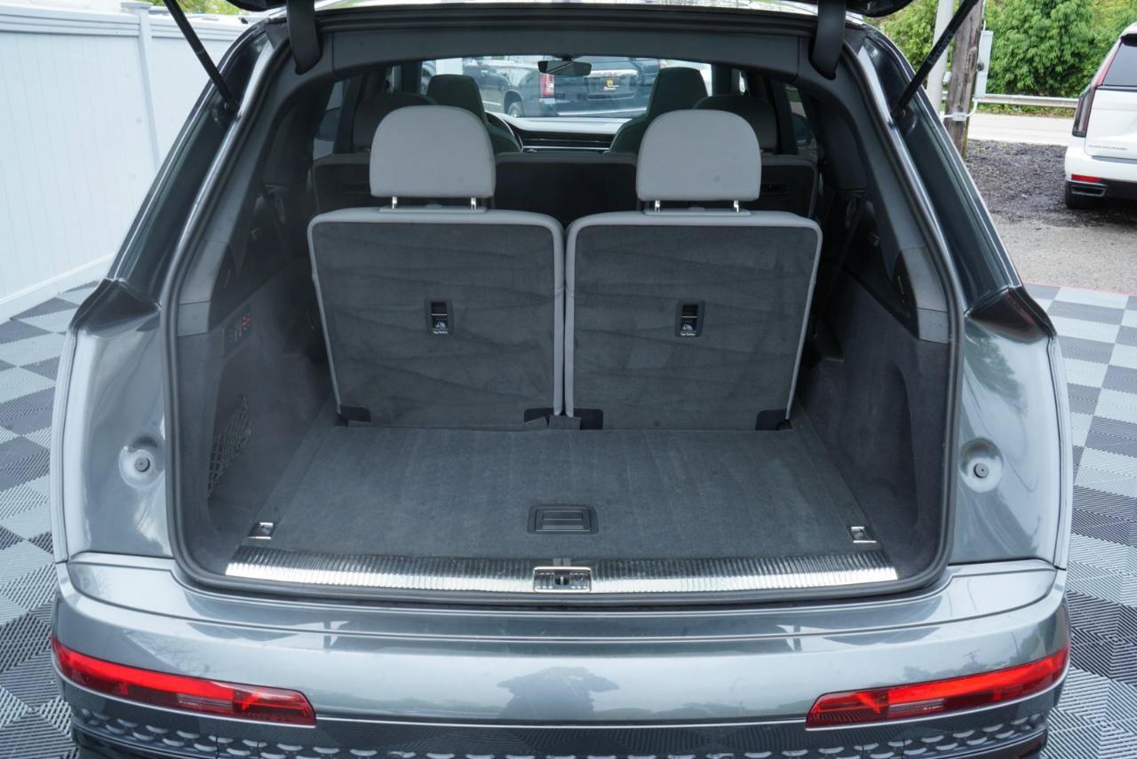Used 2025 Audi SQ7 Premium Plus AWD/4WD image 52
