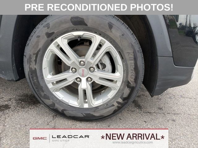 Used 2022 GMC Terrain SLE w/ Driver Convenience Package AWD/4WD image 9