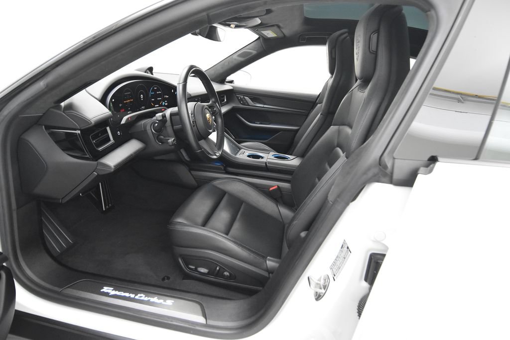 Used 2022 Porsche Taycan Turbo S AWD/4WD image 35