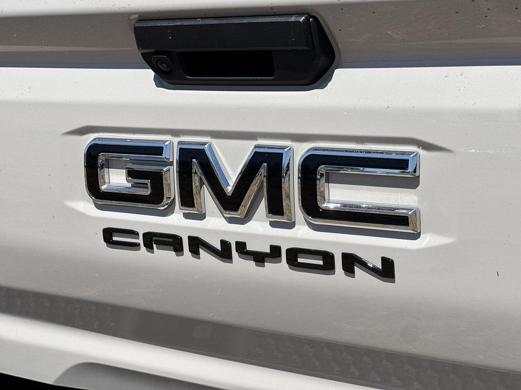 New 2026 GMC Canyon Elevation w/ LPO, Black Badging Package RWD image 26
