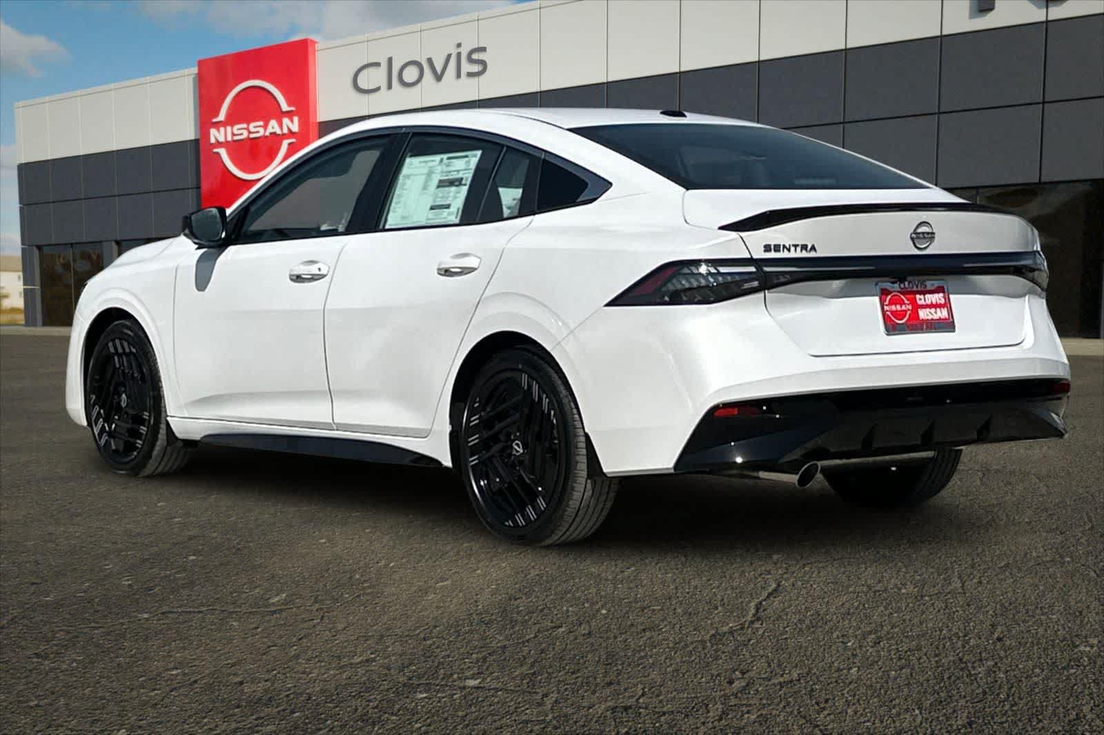 New 2027 Nissan Sentra SR FWD image 7