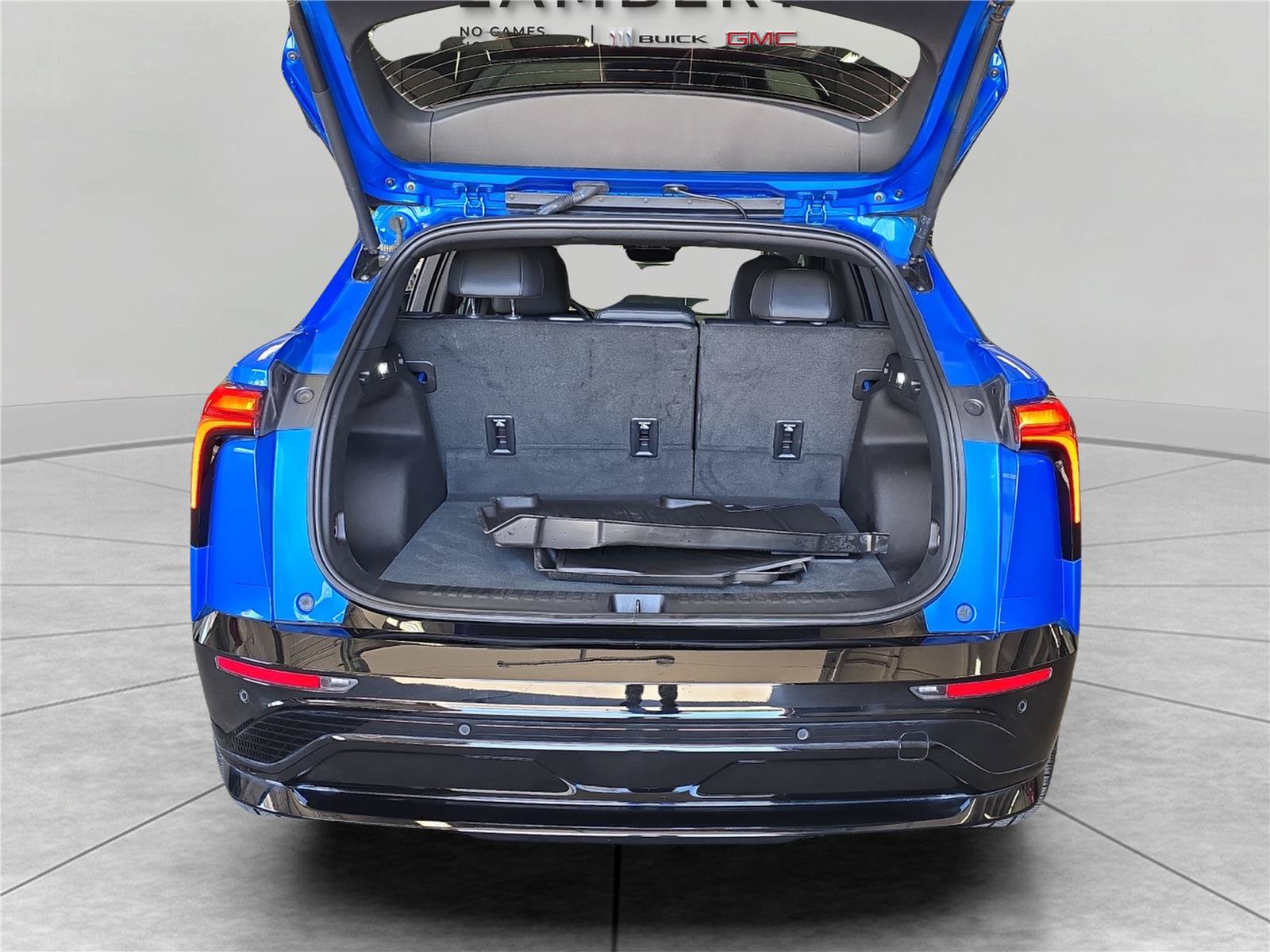 Used 2025 Chevrolet Blazer EV RS AWD/4WD image 13