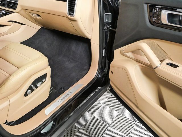Certified 2020 Porsche Cayenne AWD/4WD image 27