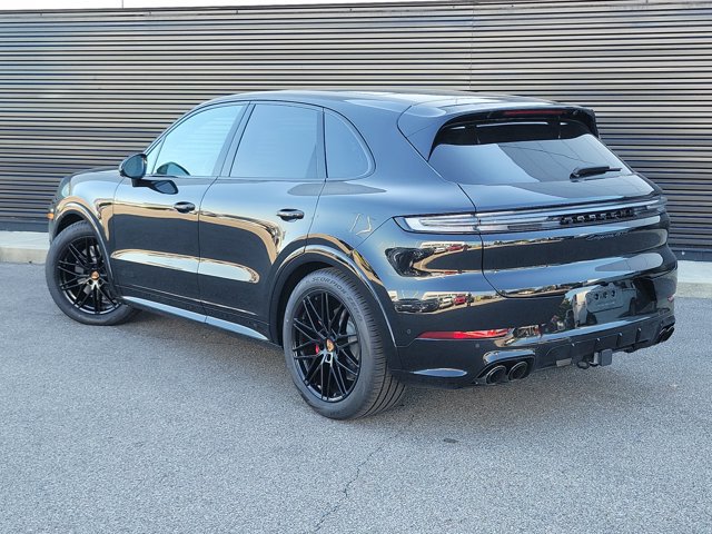 New 2026 Porsche Cayenne GTS AWD/4WD image 3