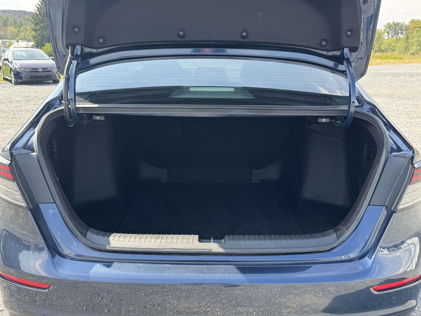 Used 2024 Honda Accord EX image 22
