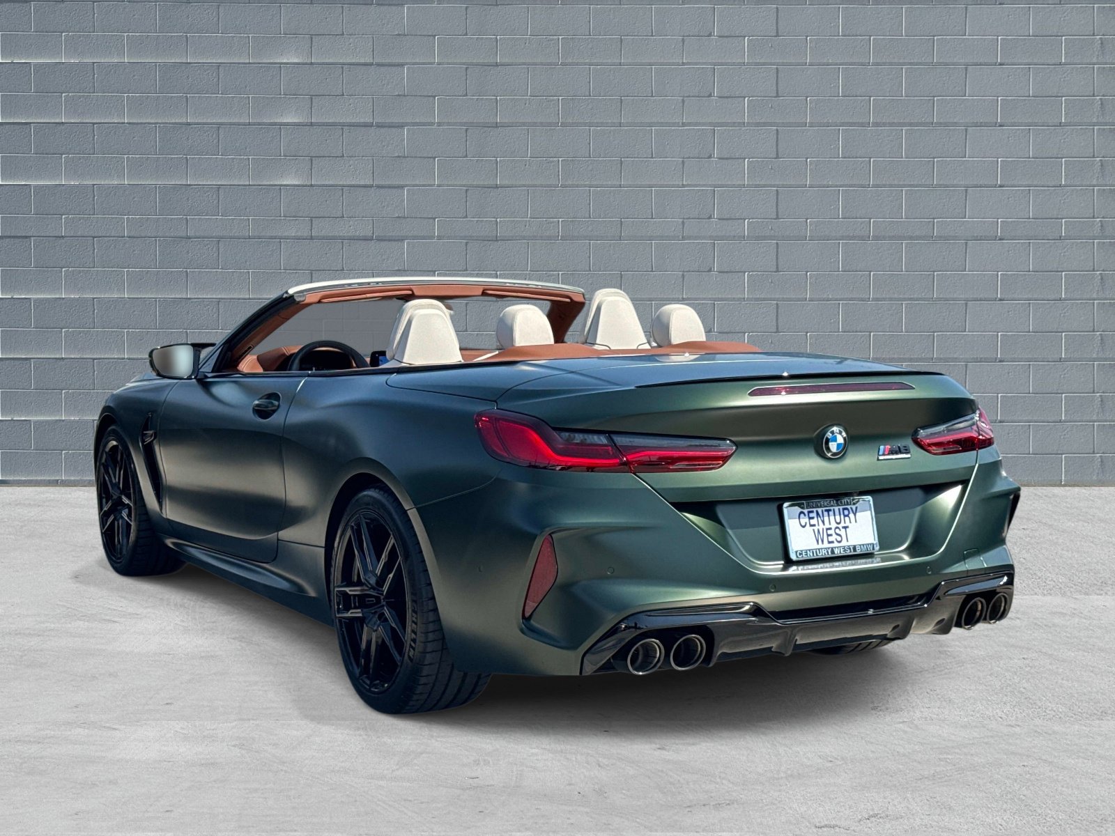 Used 2025 BMW M8 Competition AWD/4WD image 3
