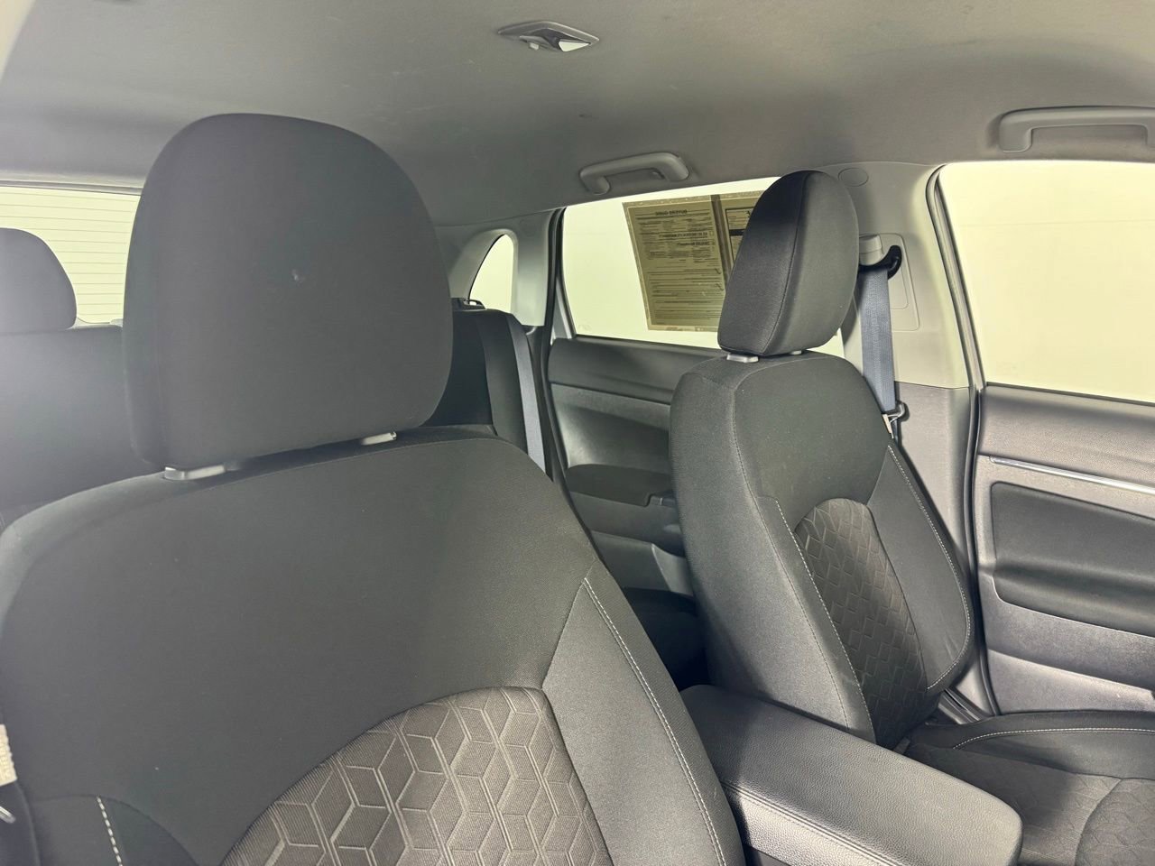 Used 2025 Mitsubishi Outlander Sport ES AWD/4WD image 36