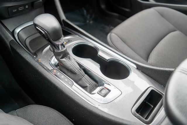 Used 2025 Chevrolet Malibu LT w/ Sport Edition image 32