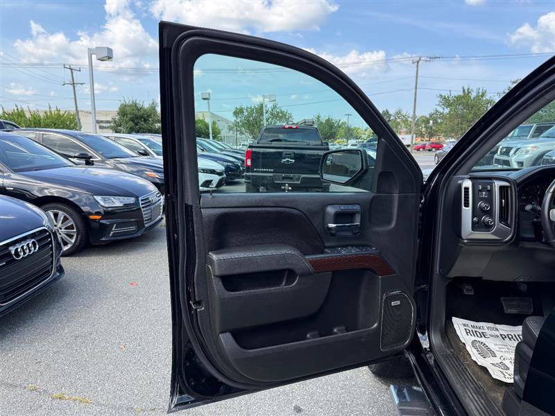 Used 2015 GMC Sierra 1500 SLT w/ SLT Crew Cab Value Package AWD/4WD image 16