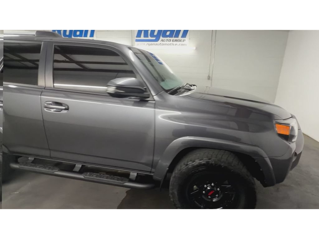 Used 2022 Toyota 4Runner SR5 Premium w/ Moonroof Package AWD/4WD image 2