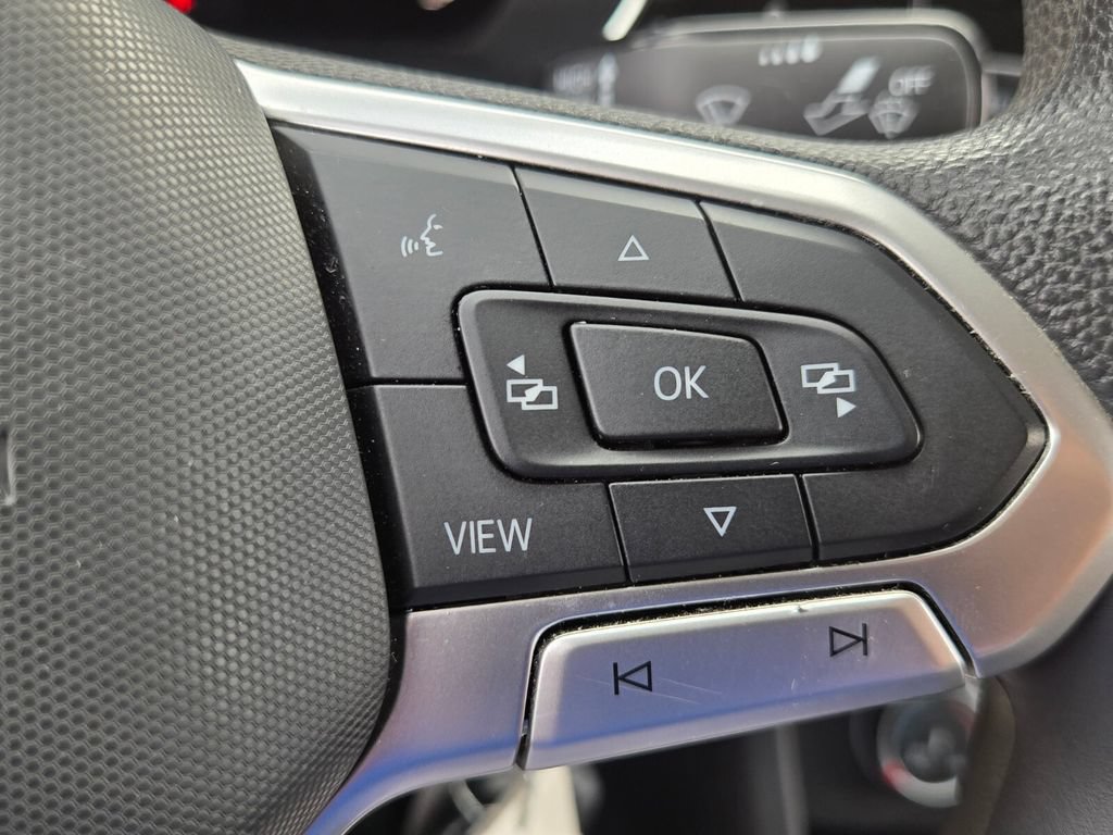 Certified 2022 Volkswagen Jetta S FWD image 24