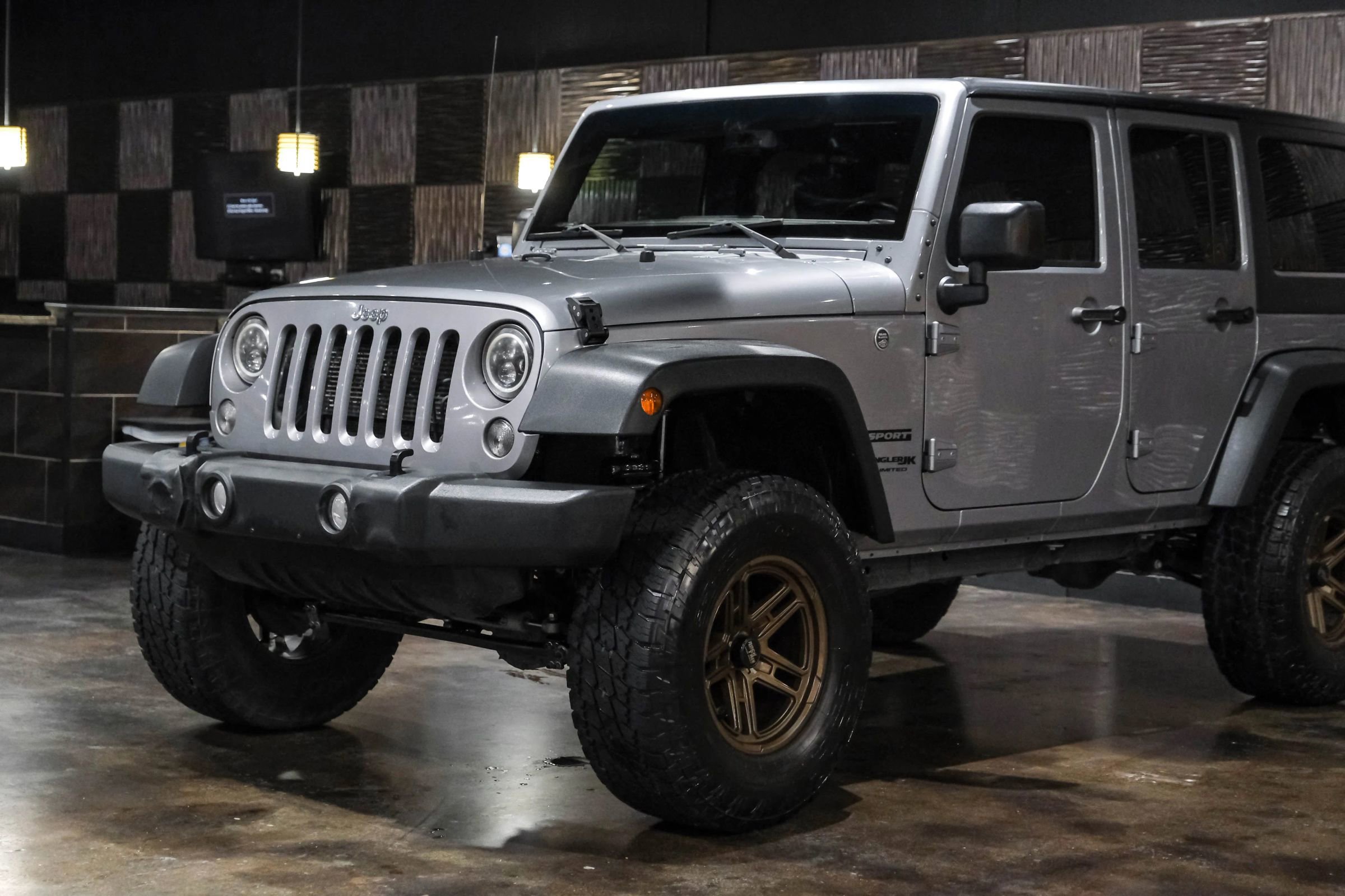 Used 2018 Jeep Wrangler Unlimited Sport S image 7