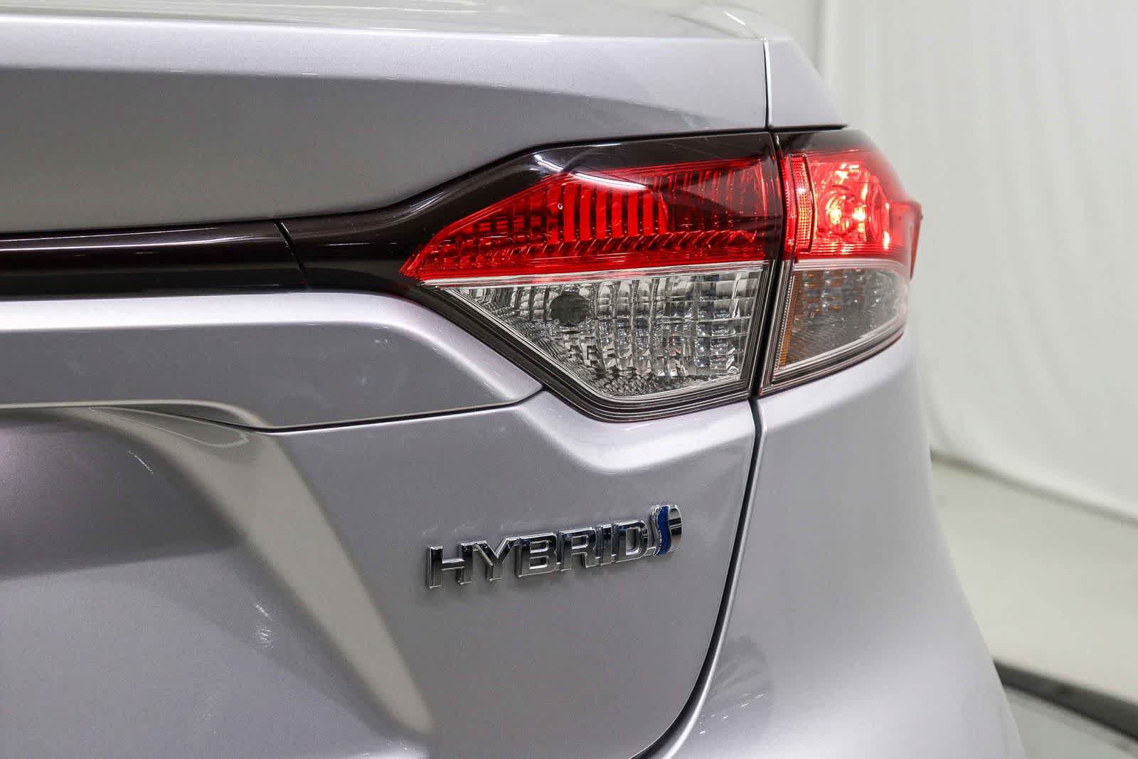 Used 2022 Toyota Corolla LE FWD image 11