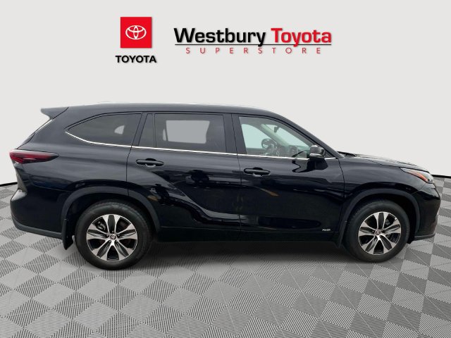 Used 2026 Toyota Highlander XLE AWD/4WD image 6