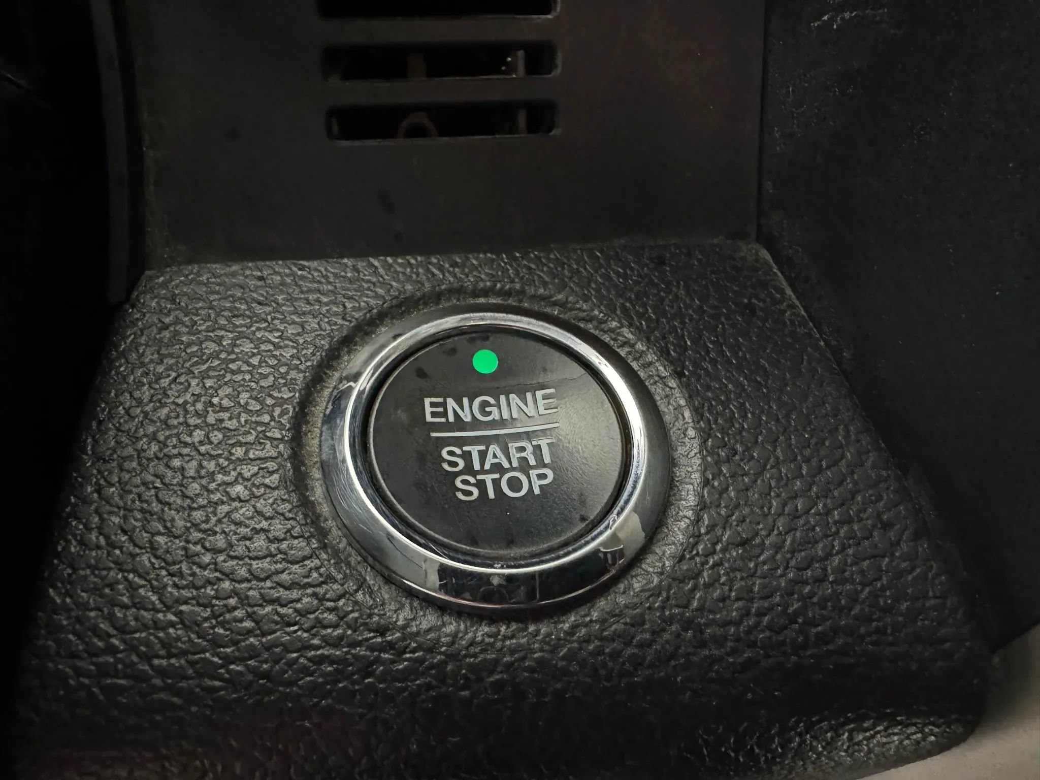 Used 2018 Ford F150 Lariat w/ Equipment Group 502A Luxury AWD/4WD image 17