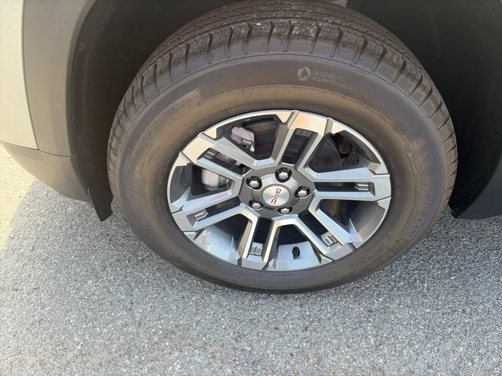 New 2027 GMC Terrain Elevation w/ LPO, Floor Liner Package FWD image 10