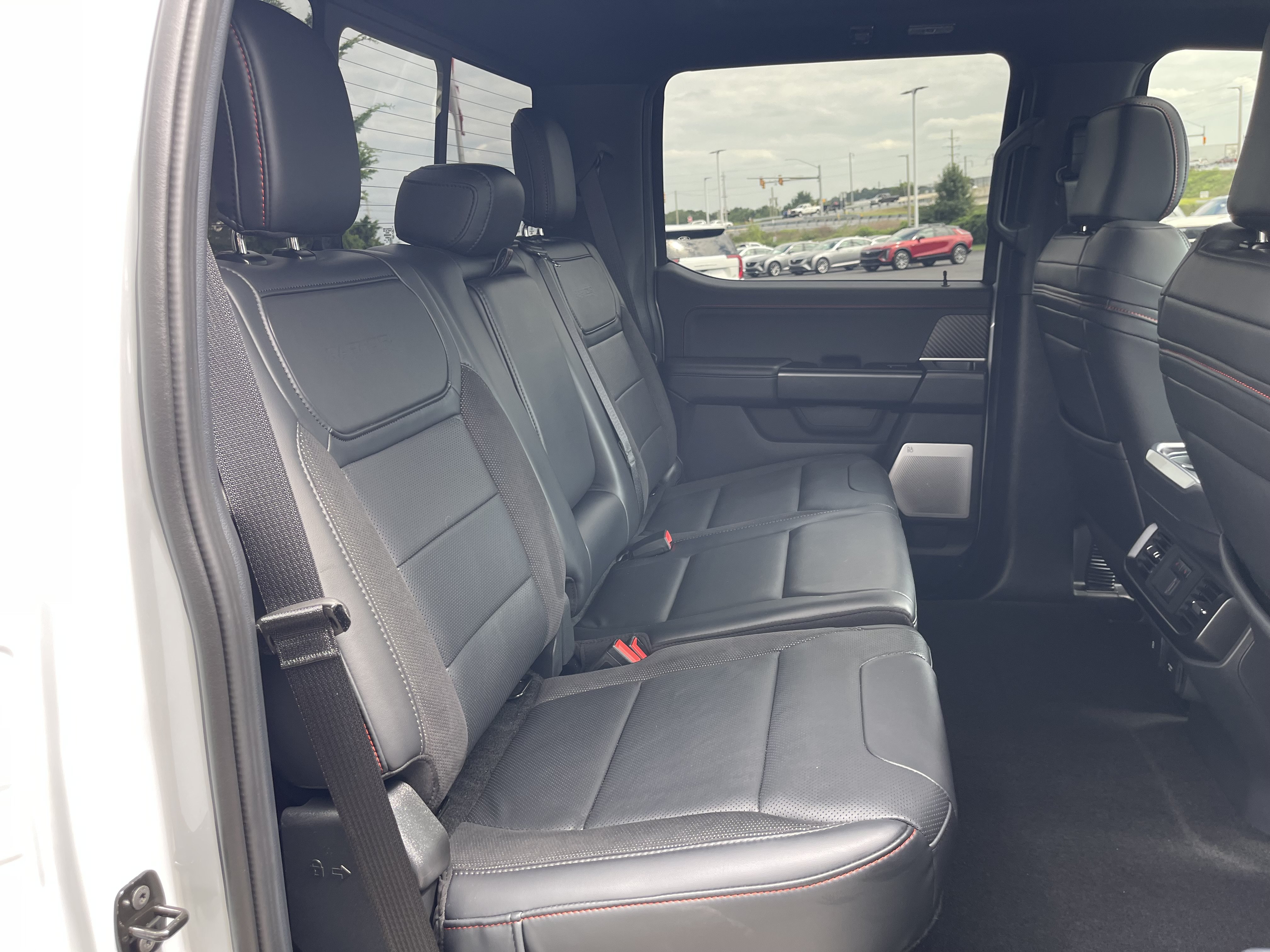 Used 2025 Ford F150 Raptor AWD/4WD image 26