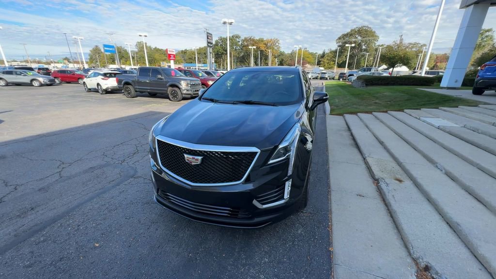 Certified 2023 Cadillac XT5 Sportv w/ Technology Package image 3