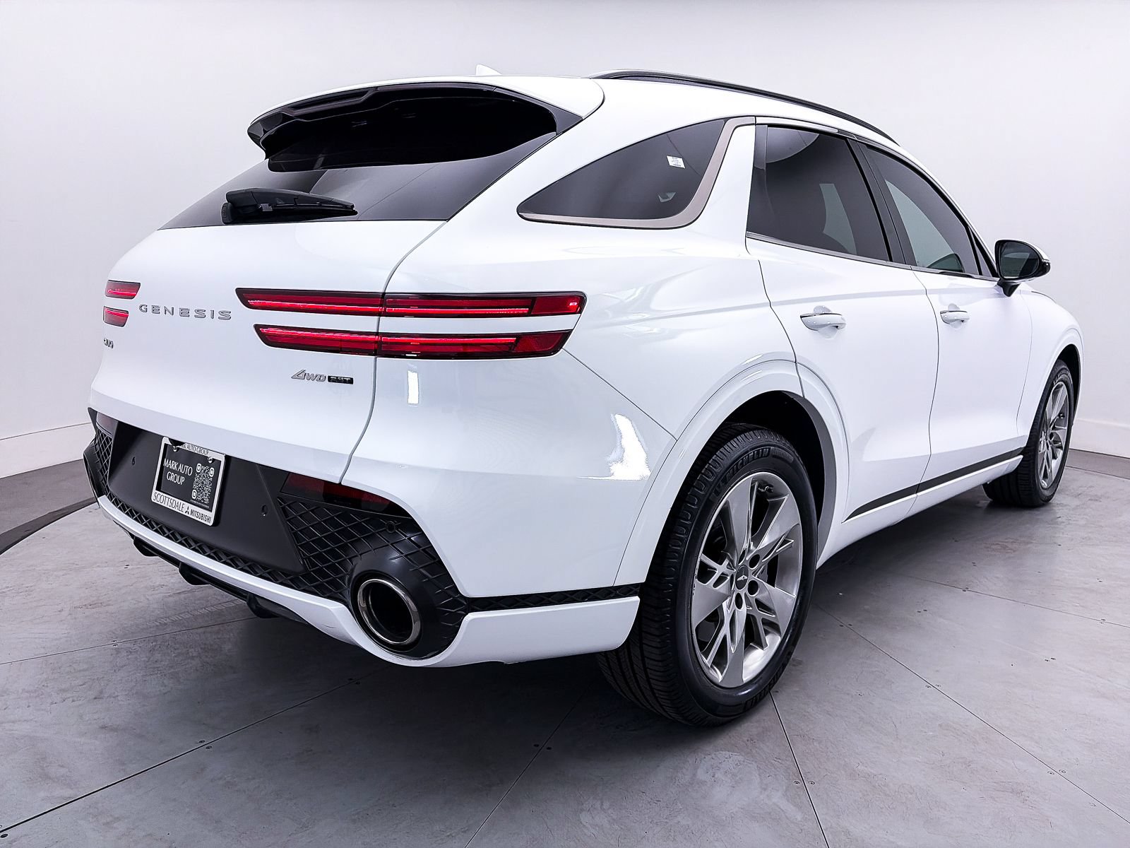 Used 2022 Genesis GV70 3.5T Sport AWD/4WD image 14