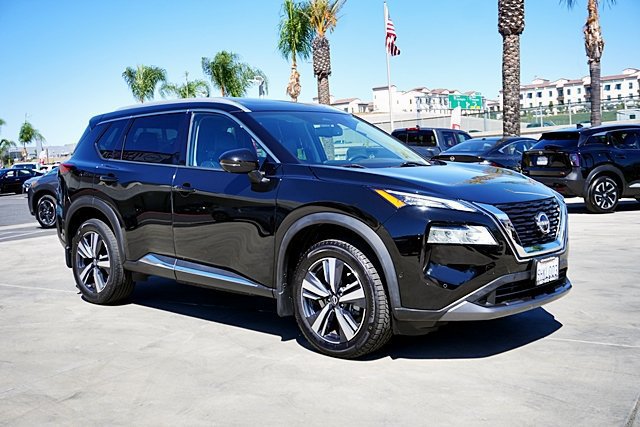 Certified 2023 Nissan Rogue SL w/ SL Premium Package FWD image 2