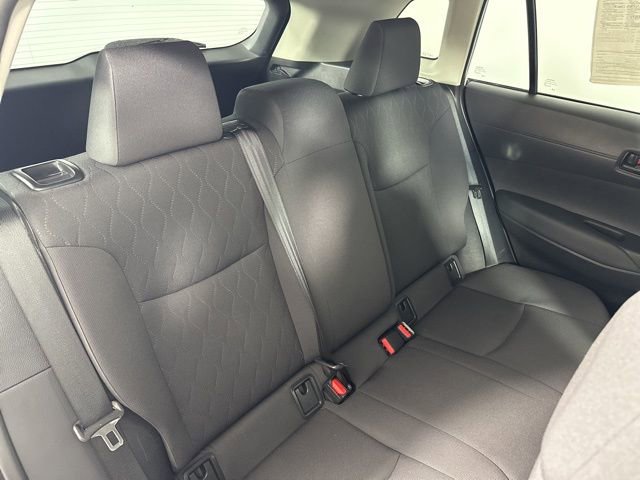 Used 2024 Toyota Corolla Cross LE AWD/4WD image 28