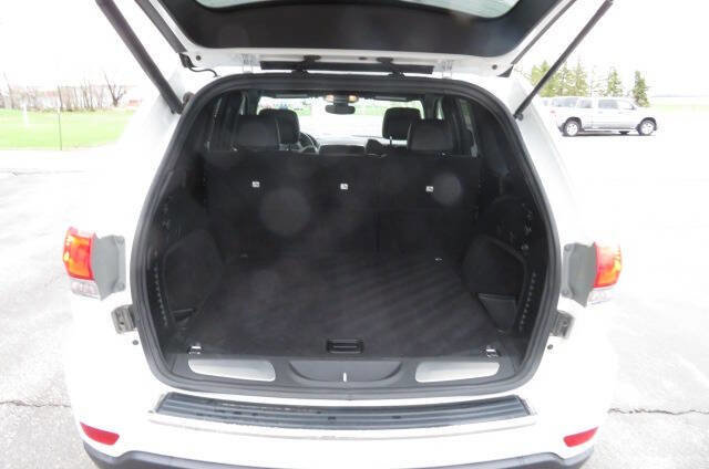 Used 2019 Jeep Grand Cherokee Limited AWD/4WD image 10