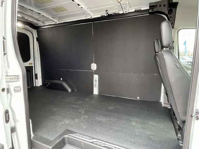 New 2026 Ford Transit 250 148 Medium Roof w/ Load Area Protection Package RWD image 6