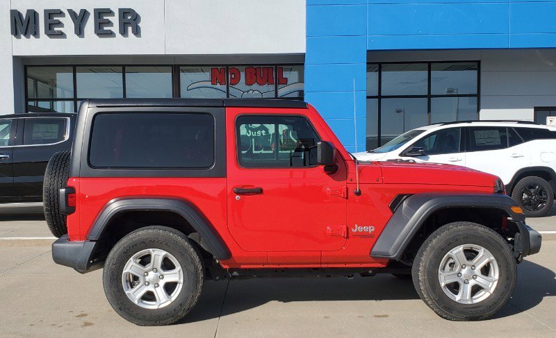 Used 2019 Jeep Wrangler Sport S image 1