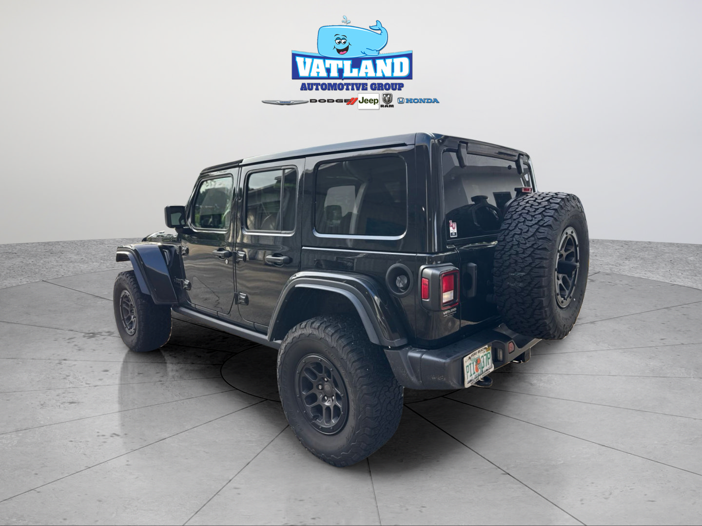 Used 2023 Jeep Wrangler Unlimited Sport w/ Xtreme 35 Tire Package AWD/4WD image 3