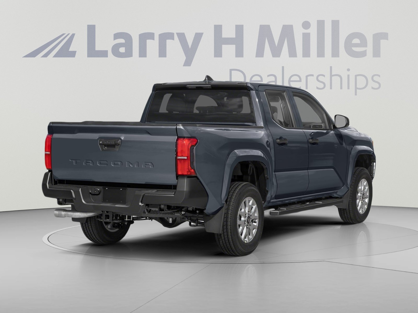 Used 2025 Toyota Tacoma TRD Off-Road AWD/4WD image 2