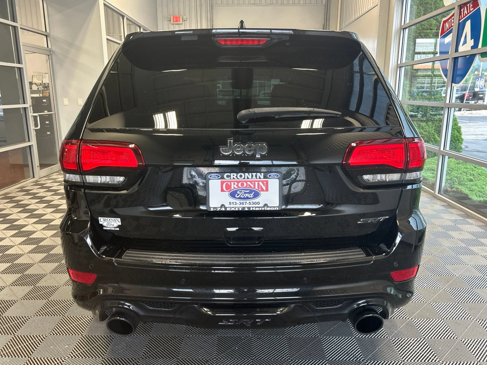 Used 2017 Jeep Grand Cherokee SRT AWD/4WD image 5