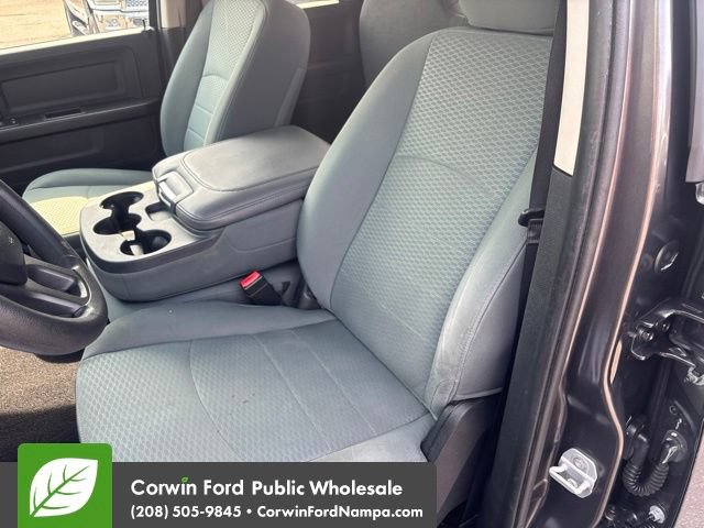 Used 2015 RAM 1500 Express RWD image 24