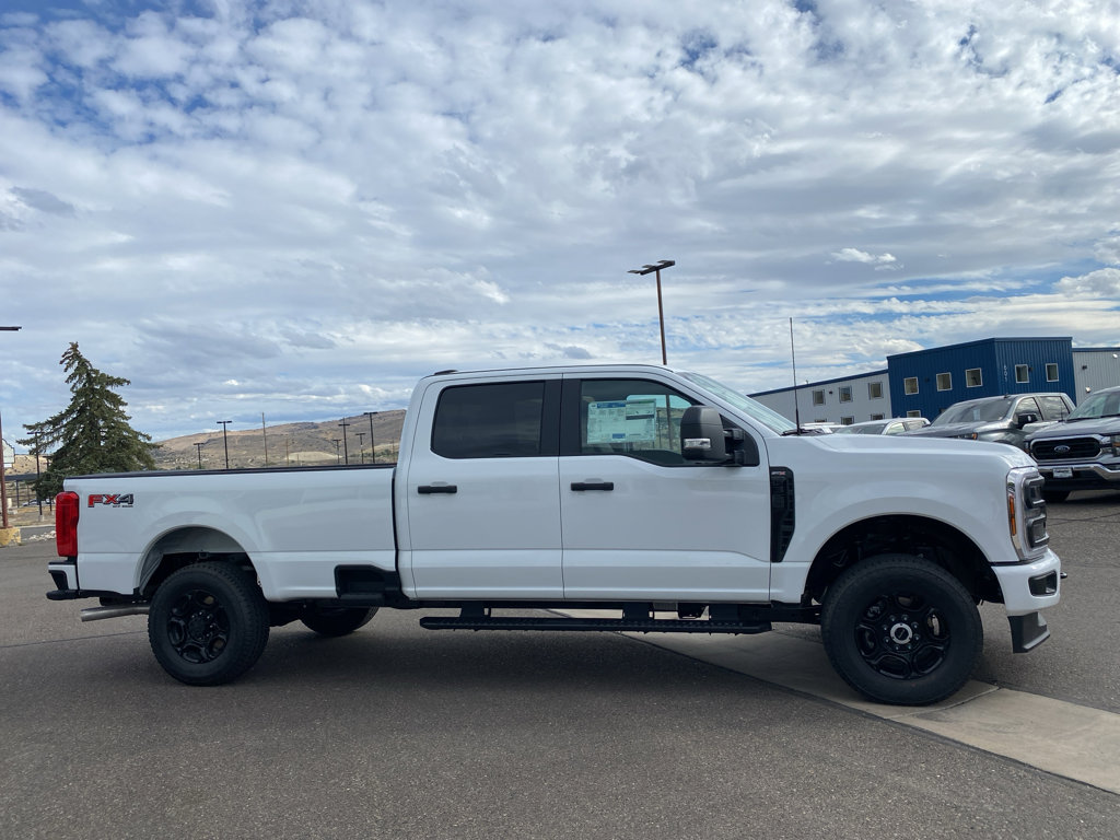 New 2026 Ford F350 4x4 Crew Cab Super Duty image 16