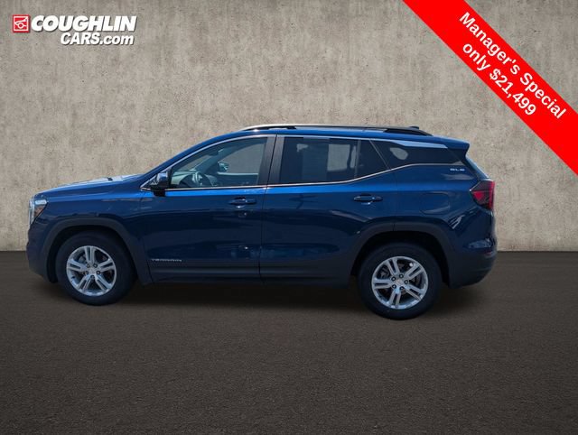 Used 2022 GMC Terrain SLE w/ Driver Convenience Package FWD image 5