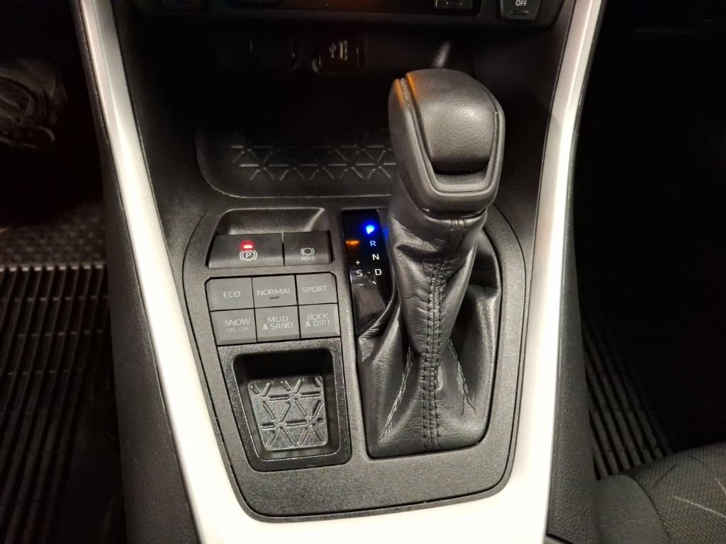 Used 2023 Toyota RAV4 XLE w/ Convenience Package AWD/4WD image 28