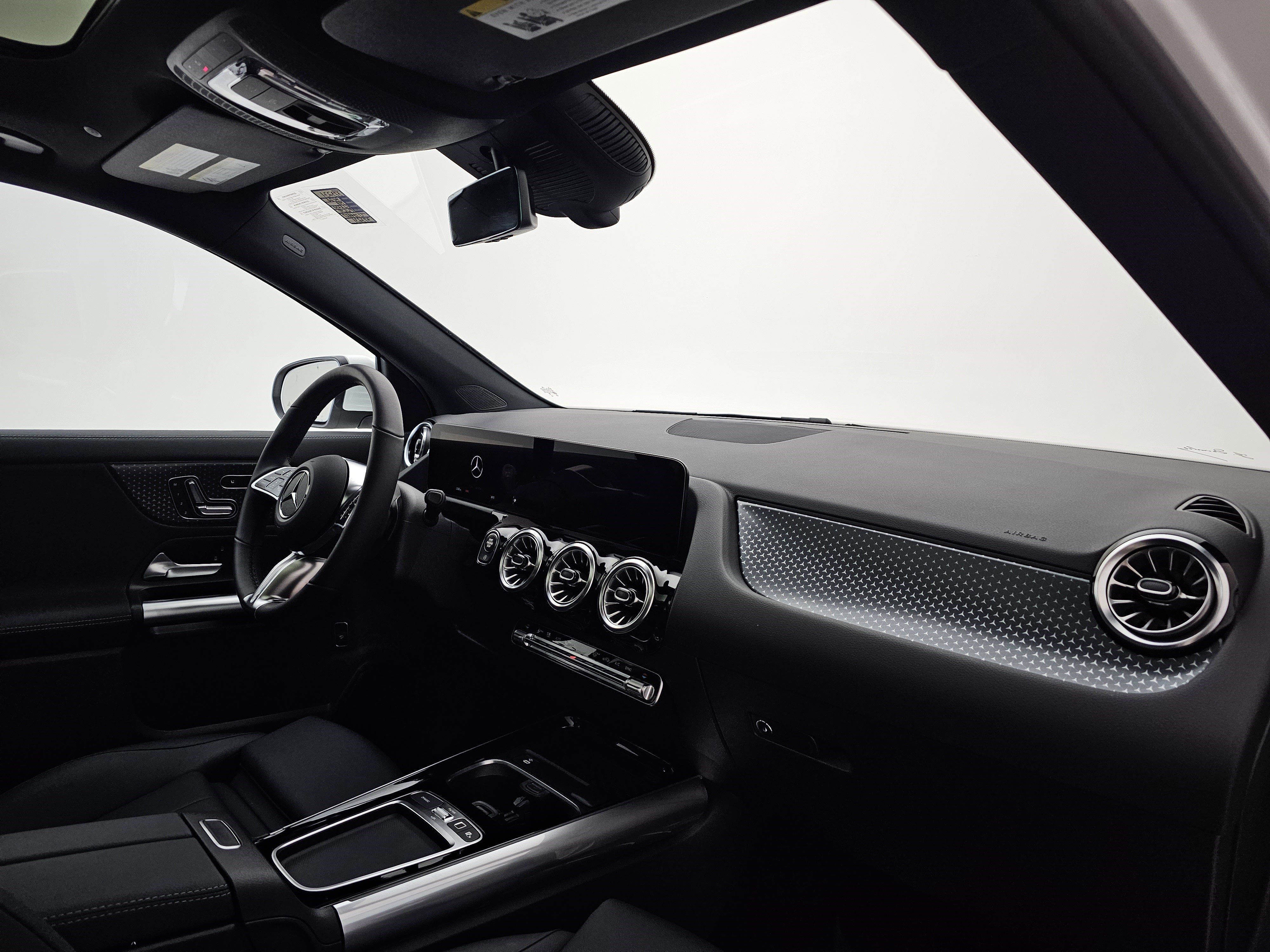 Certified 2026 Mercedes-Benz GLA 250 4MATIC image 15