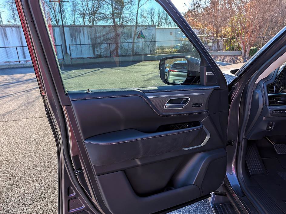 New 2026 INFINITI QX80 Luxe w/ Cargo Package image 8