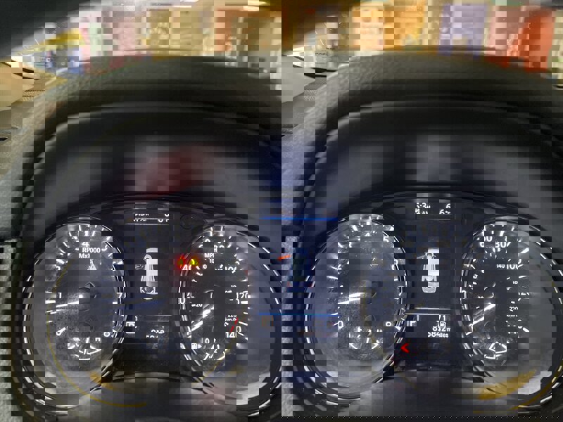 Used 2019 Nissan Rogue S image 12