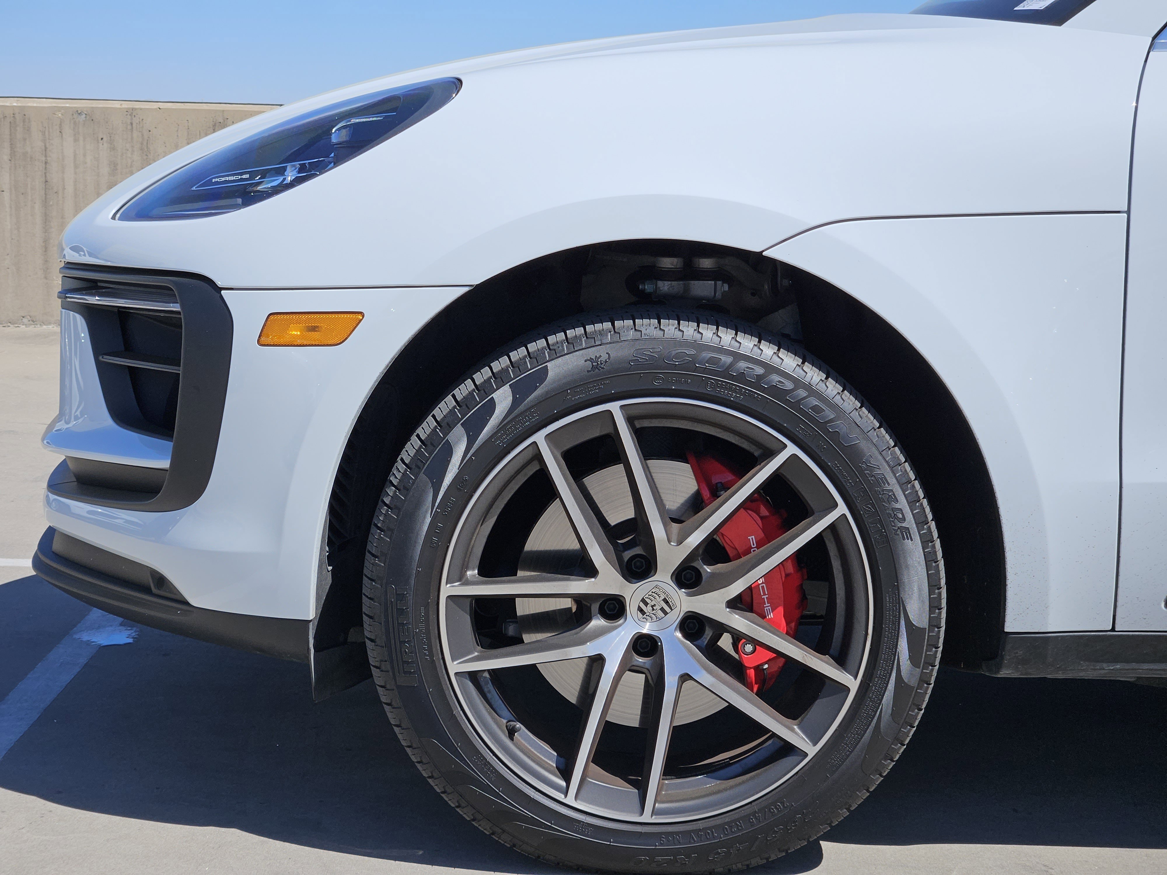 Used 2025 Porsche Macan S image 13