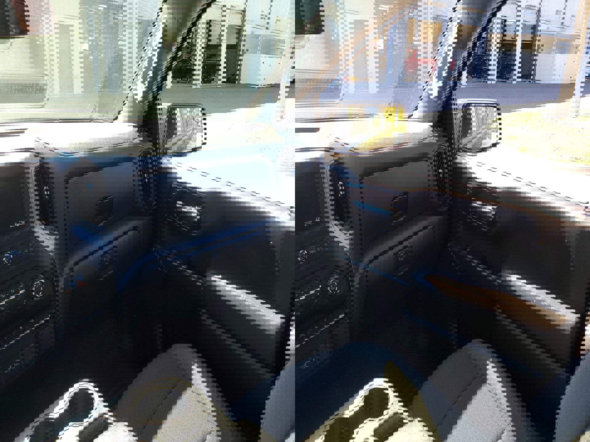 Used 2022 Chevrolet Silverado 1500 Custom w/ Safety Confidence Package image 50