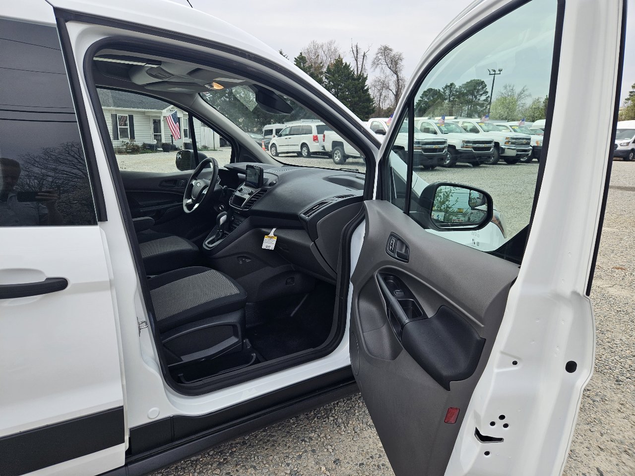Used 2022 Ford Transit Connect XL image 35