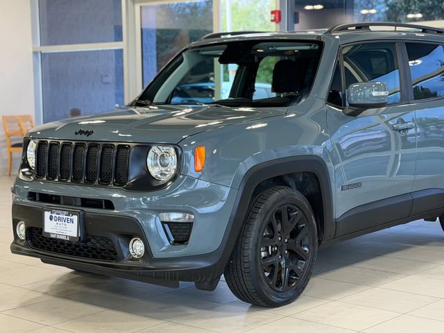 Used 2019 Jeep Renegade Altitude w/ Quick Order Package 2XM FWD image 3