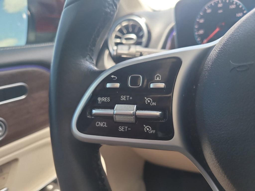 Used 2021 Mercedes-Benz GLB 250 image 26
