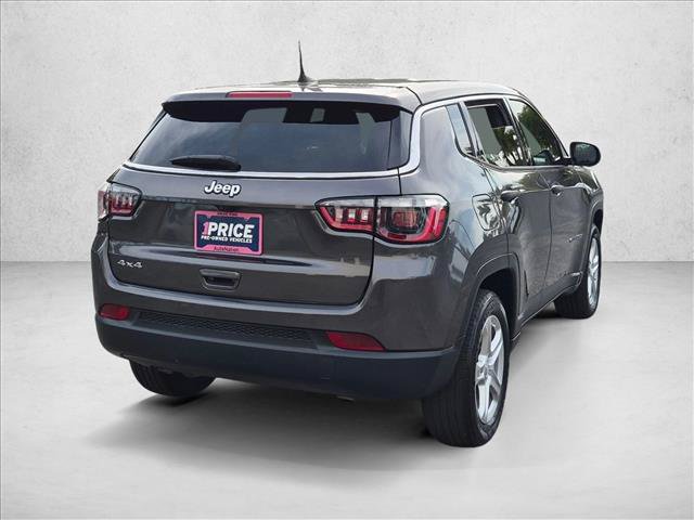 Used 2023 Jeep Compass Sport AWD/4WD image 5