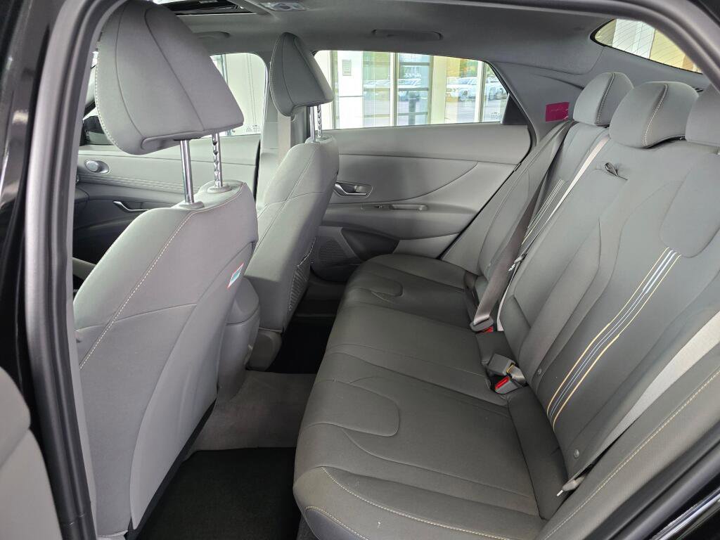 New 2026 Hyundai Elantra SEL Sport image 30