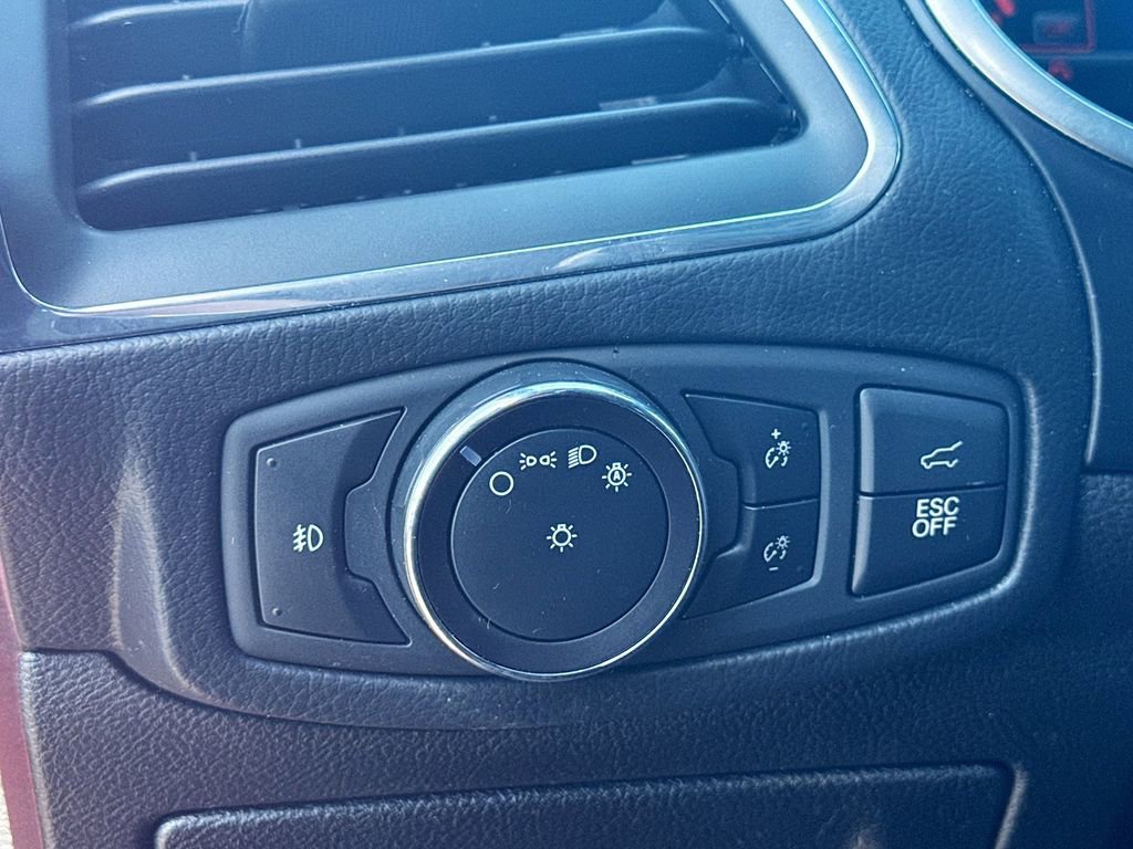 Used 2019 Ford Edge ST w/ Equipment Group 401A AWD/4WD image 10