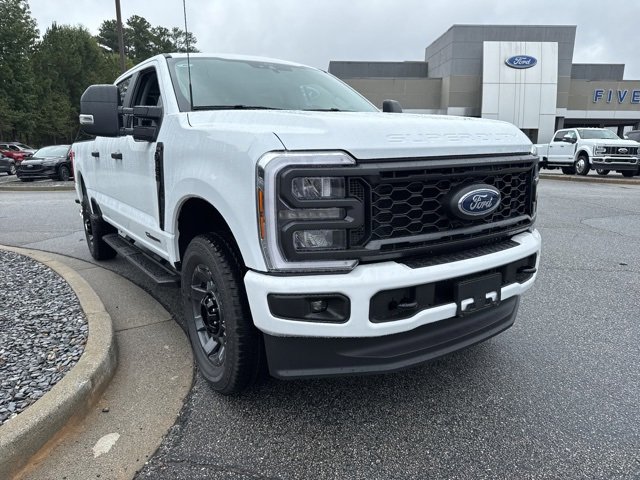 New 2026 Ford F350 XL image 3