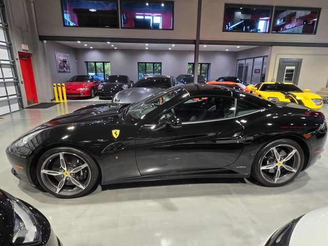 Used 2014 Ferrari California image 4