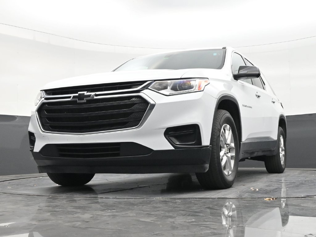 Used 2021 Chevrolet Traverse LS FWD image 24