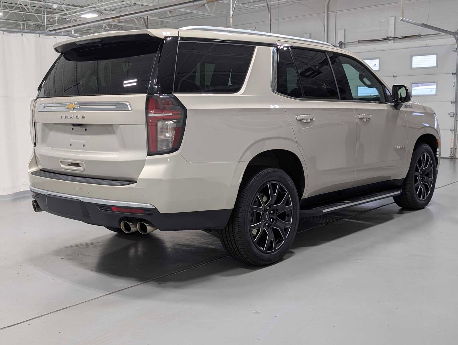 Used 2023 Chevrolet Tahoe High Country image 7